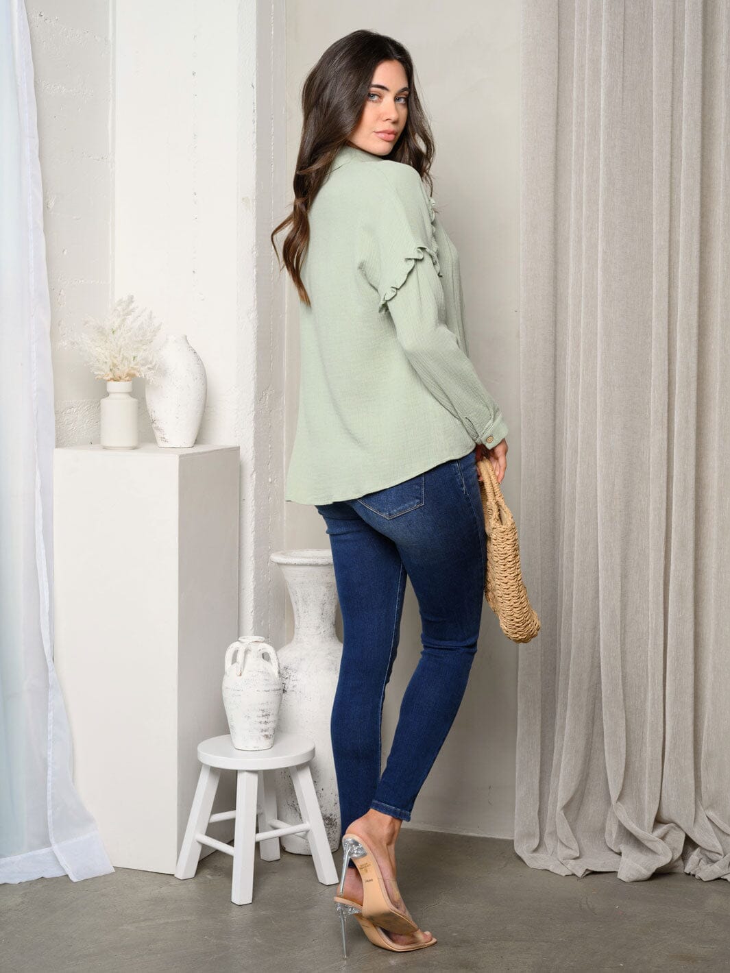 WOMEN'S LONG SLEEVE BUTTON UP TOP