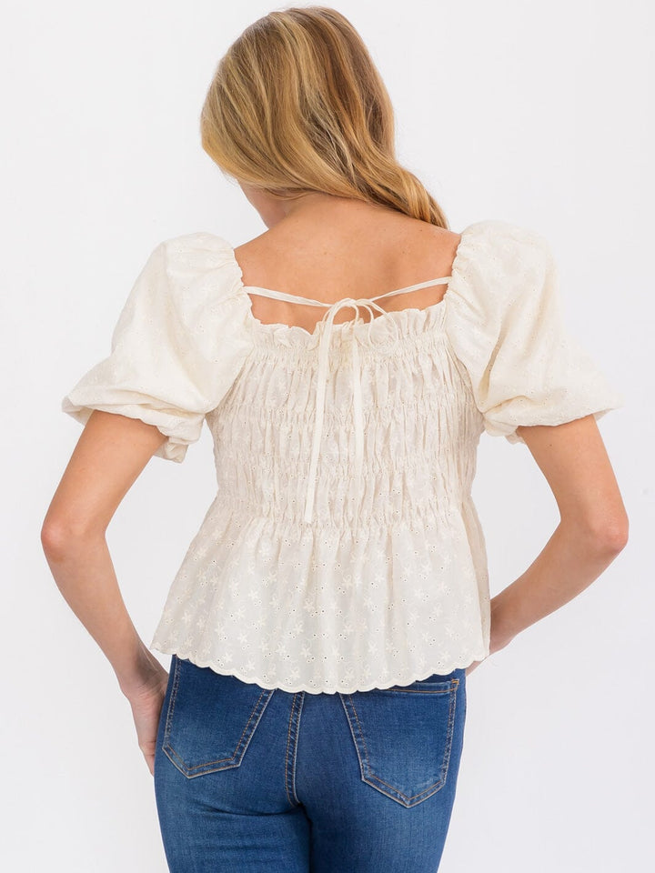 WOMEN'S SHORT PUFF SLEEVE SMOCK EYELET DETAILED PEPLUM TOP