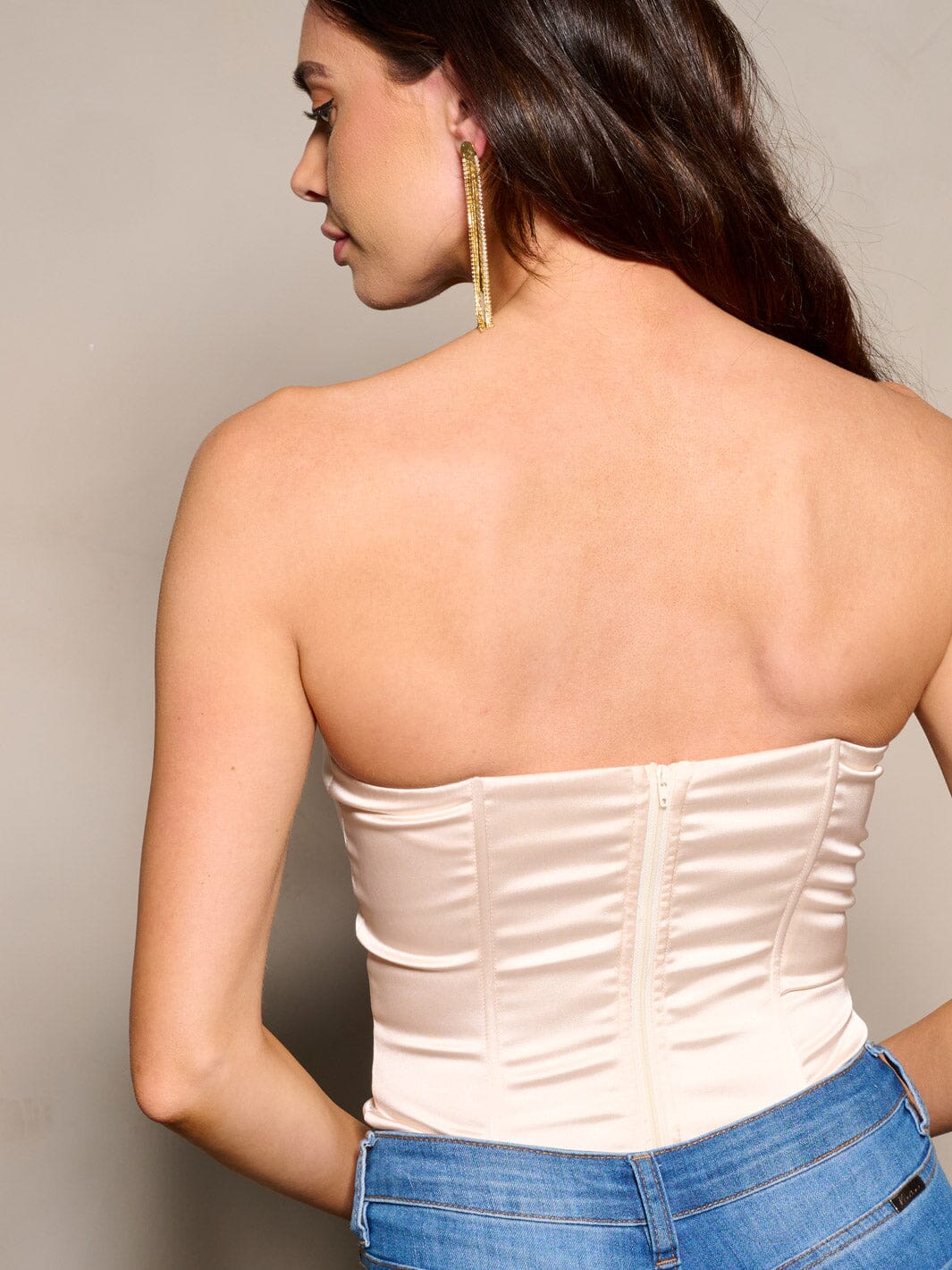 WOMEN'S SLEEVELES FLOWER DETAILED CROP TUBE TOP