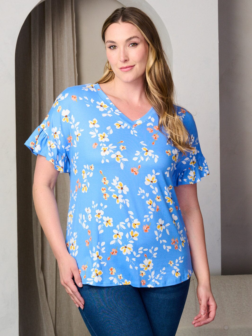 PLUS SIZE SHORT RUFFLE SLEEVE V-NECK TUNIC FLORAL TOP