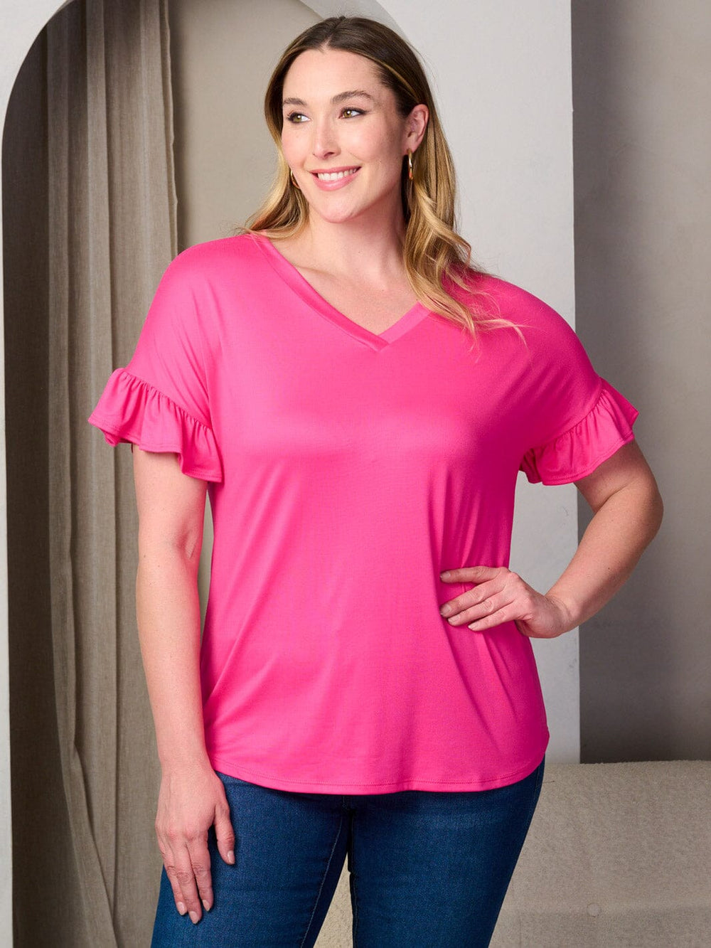 PLUS SIZE SHORT SLEEVE V-NECK TUNIC TOP