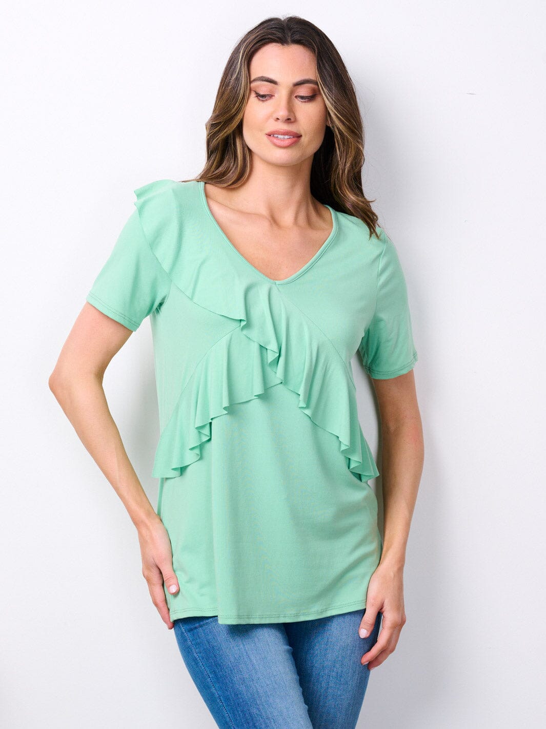 WOMEN'S SHORT SLEEVE V-NECK RUFFLE DETAILED TOP