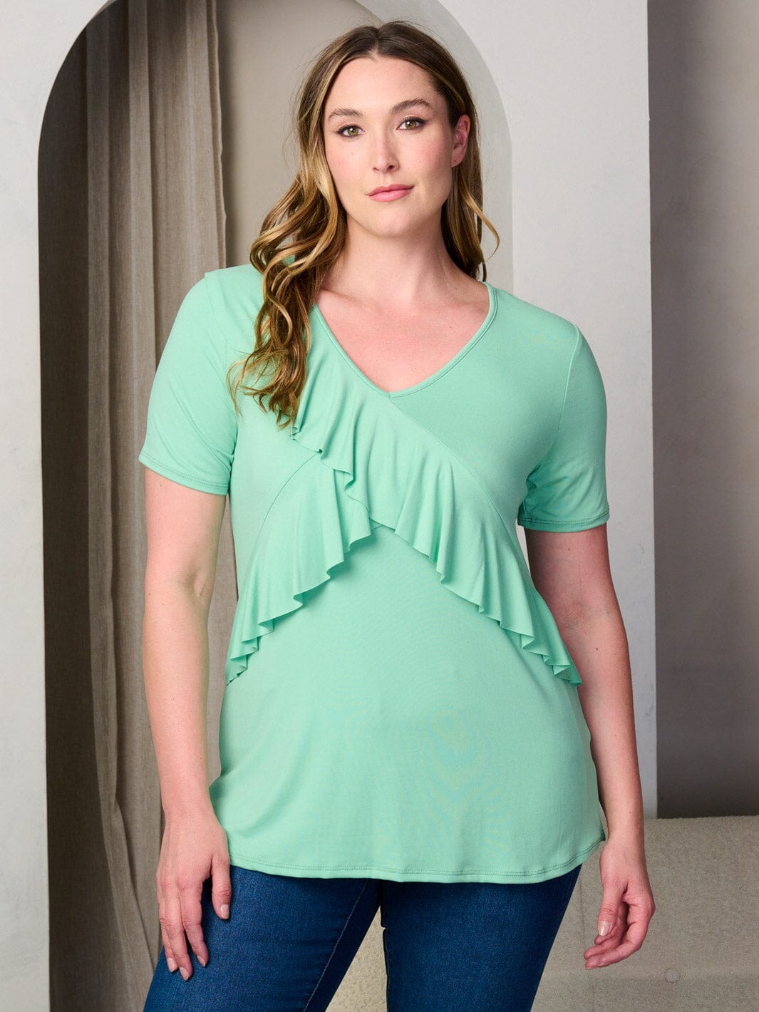 PLUS SIZE SHORT SLEEVE V-NECK RUFFLE DETAILED TUNIC TOP
