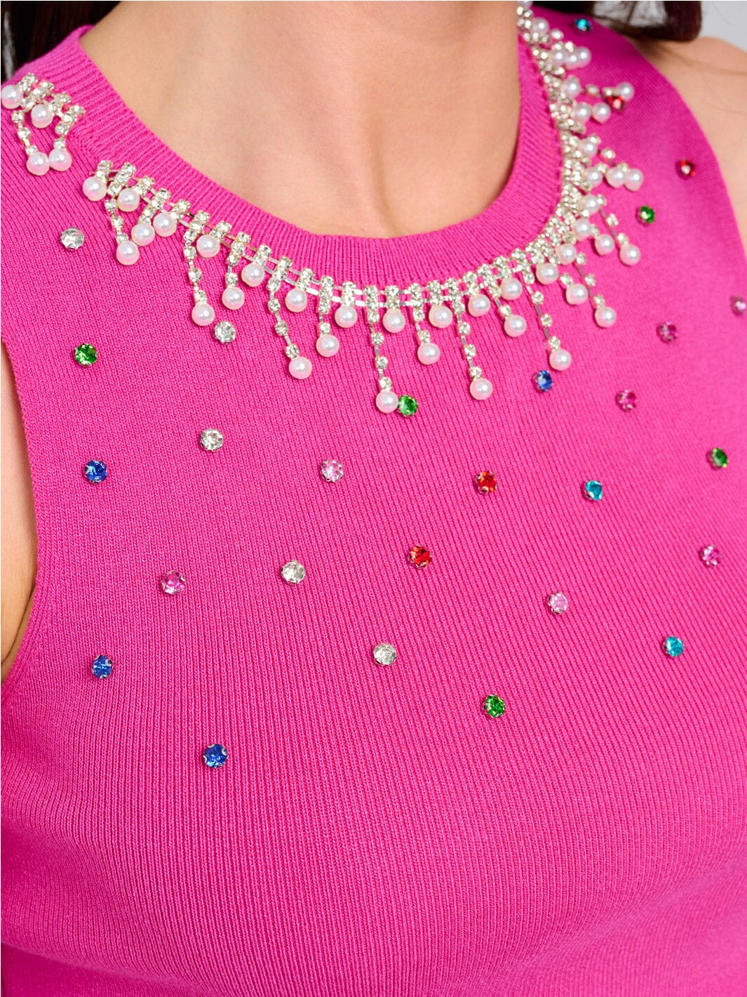 WOMEN'S SLEEVELESS STUDS DETAILED TANK TOP