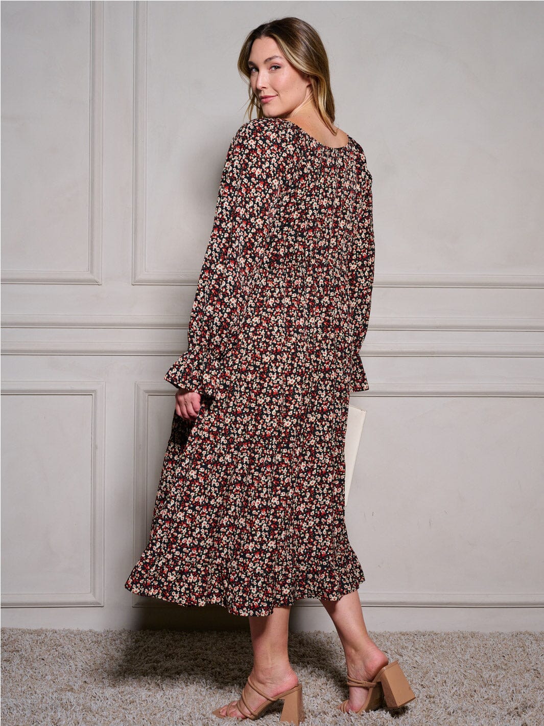 PLUS SIZE LONG SLEEVE V-NECK SMOCK FLORAL MAXI DRESS