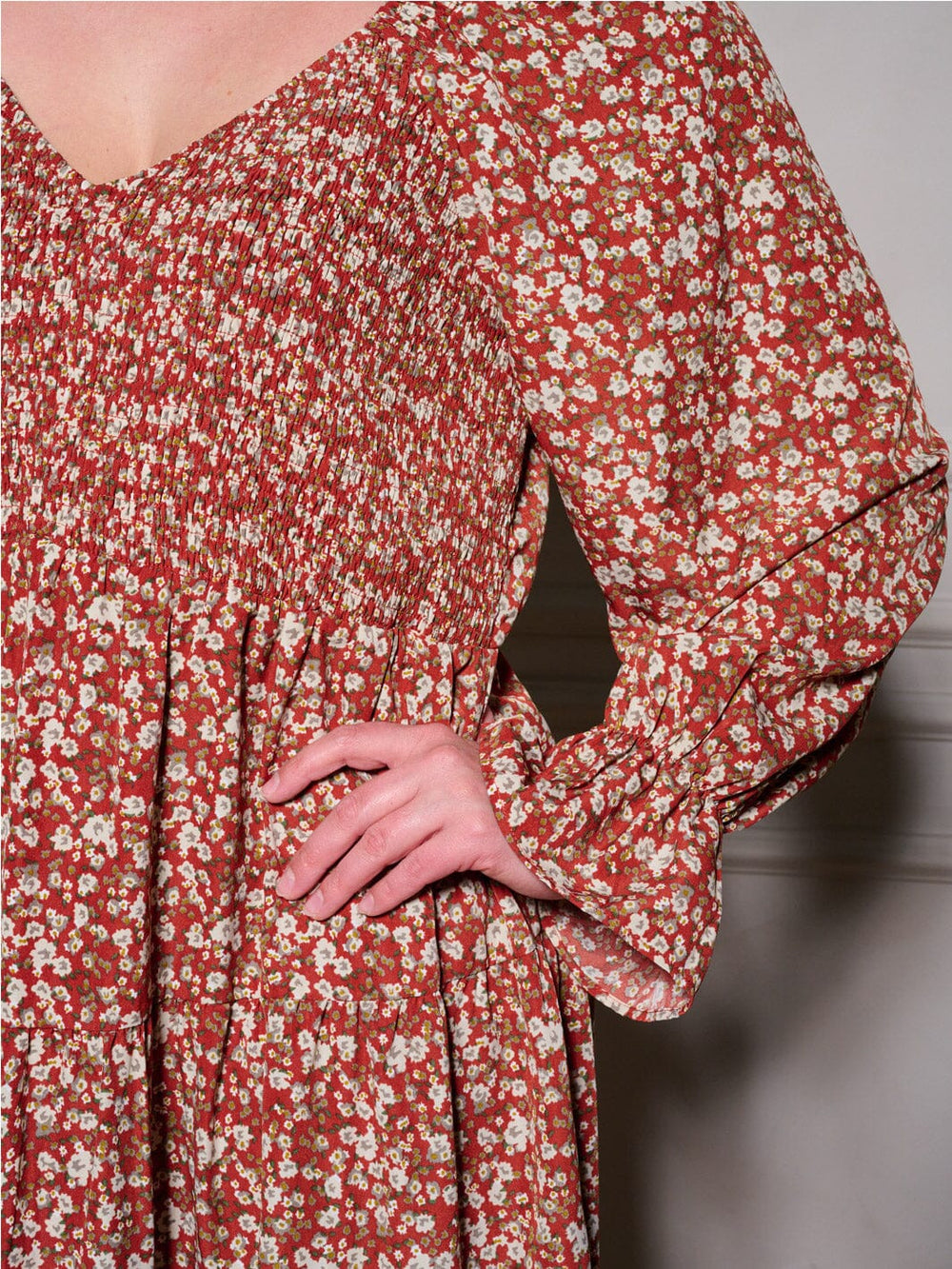 PLUS SIZE LONG SLEEVE V-NECK SMOCK FLORAL MAXI DRESS