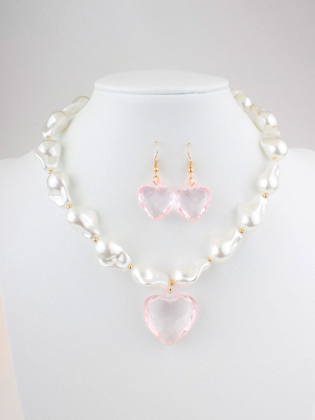 WOMEN'S HEART EARRINGS & NECKLACE SET