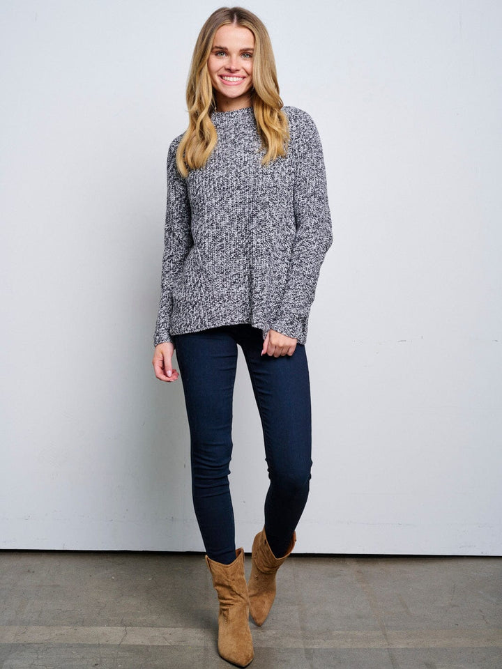 WOMEN'S LONG SLEEVE KNITTED PULLOVER SWEATER