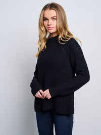 WOMEN'S LONG SLEEVE KNITTED PULLOVER SWEATER