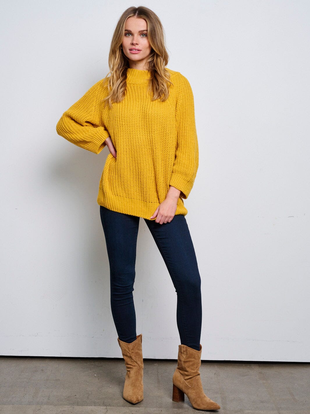 WOMEN'S LONG SLEEVE KNITTED PULLOVER SWEATER