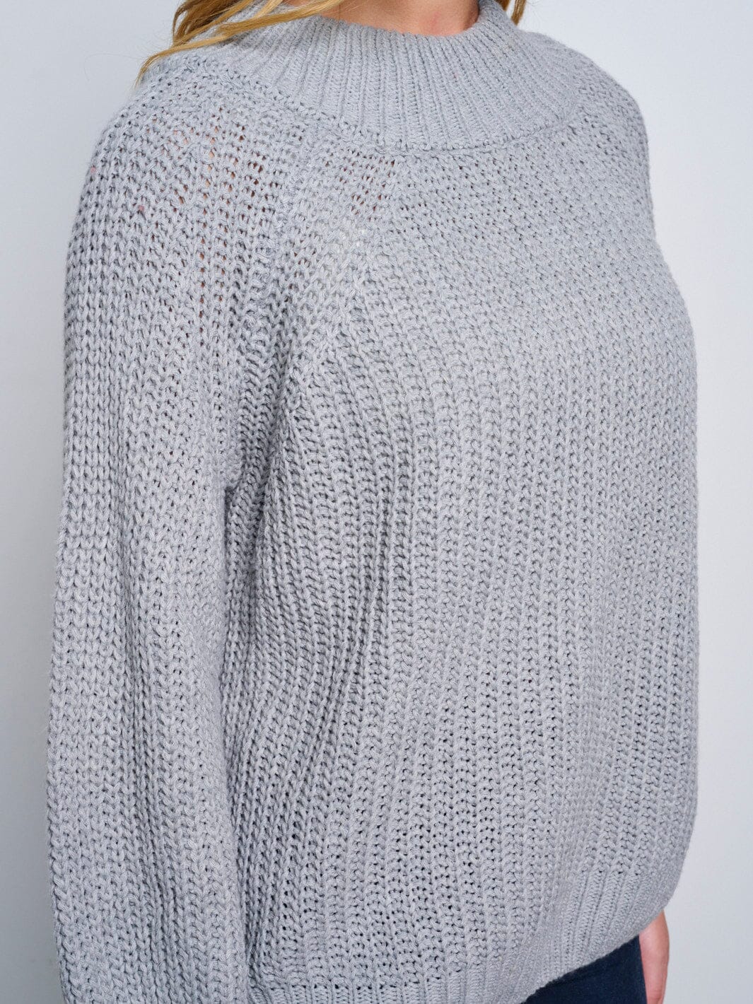 WOMEN'S LONG SLEEVE KNITTED PULLOVER SWEATER