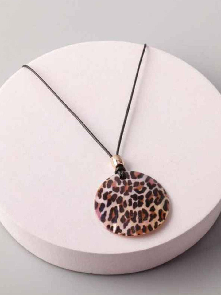 FASHION ANIMAL PRINT PENDANT NECKLACE