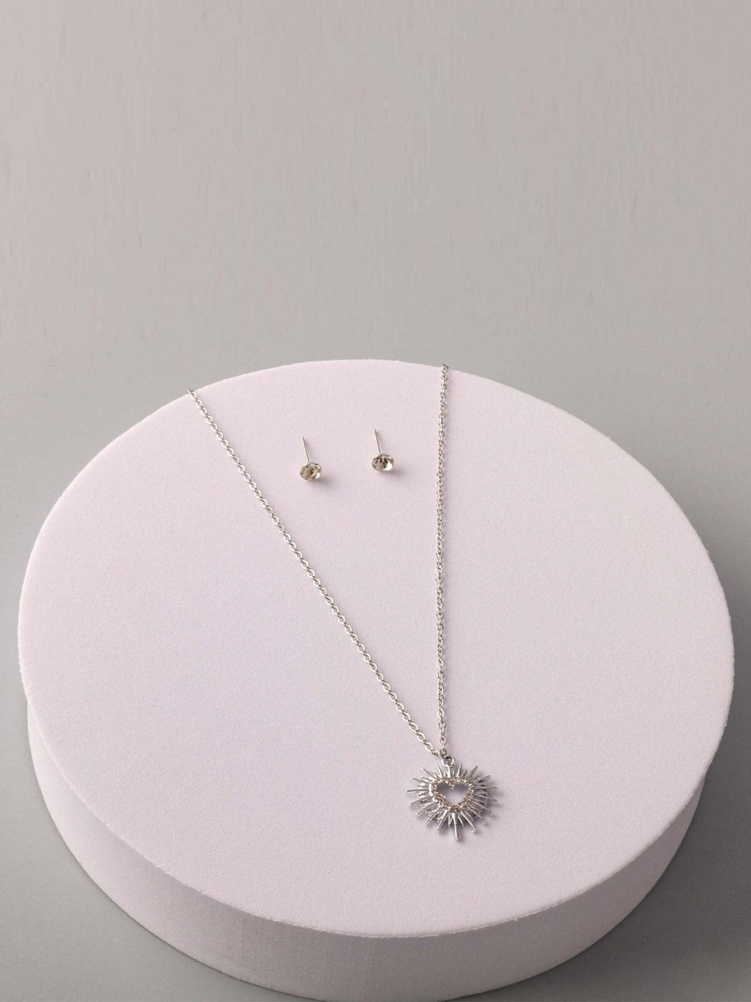 FASHION GOLD & SILVERS EARRINGS & NECKLACE SET