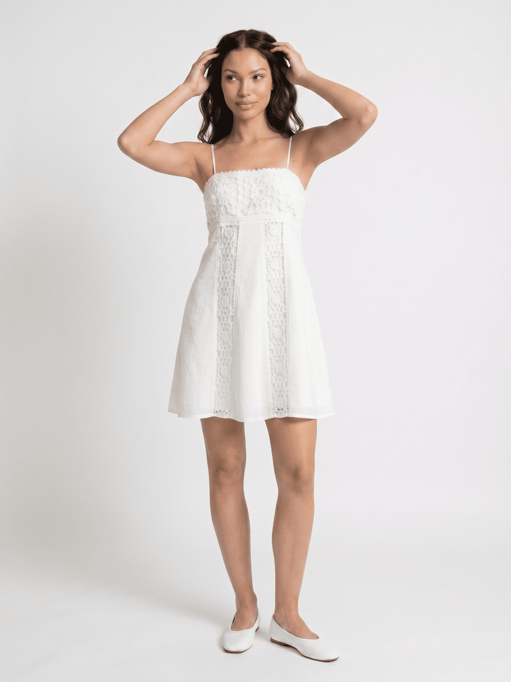 WOMEN'S SLEEVELESS FIT & FLARE CROCHET CONTRAST MINI DRESS