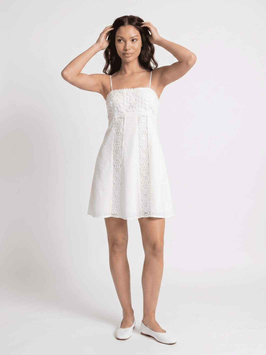 WOMEN'S SLEEVELESS FIT & FLARE CROCHET CONTRAST MINI DRESS