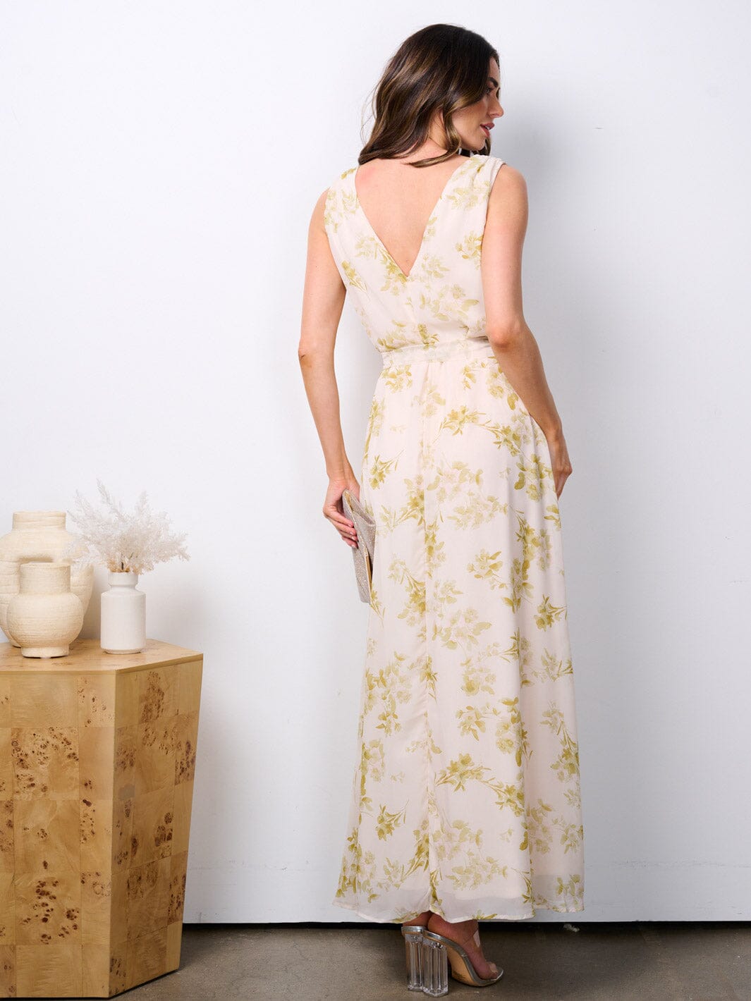 WOMEN'S SLEEVELESS V-NECK SELF TIE FLORAL MAXI DRESS