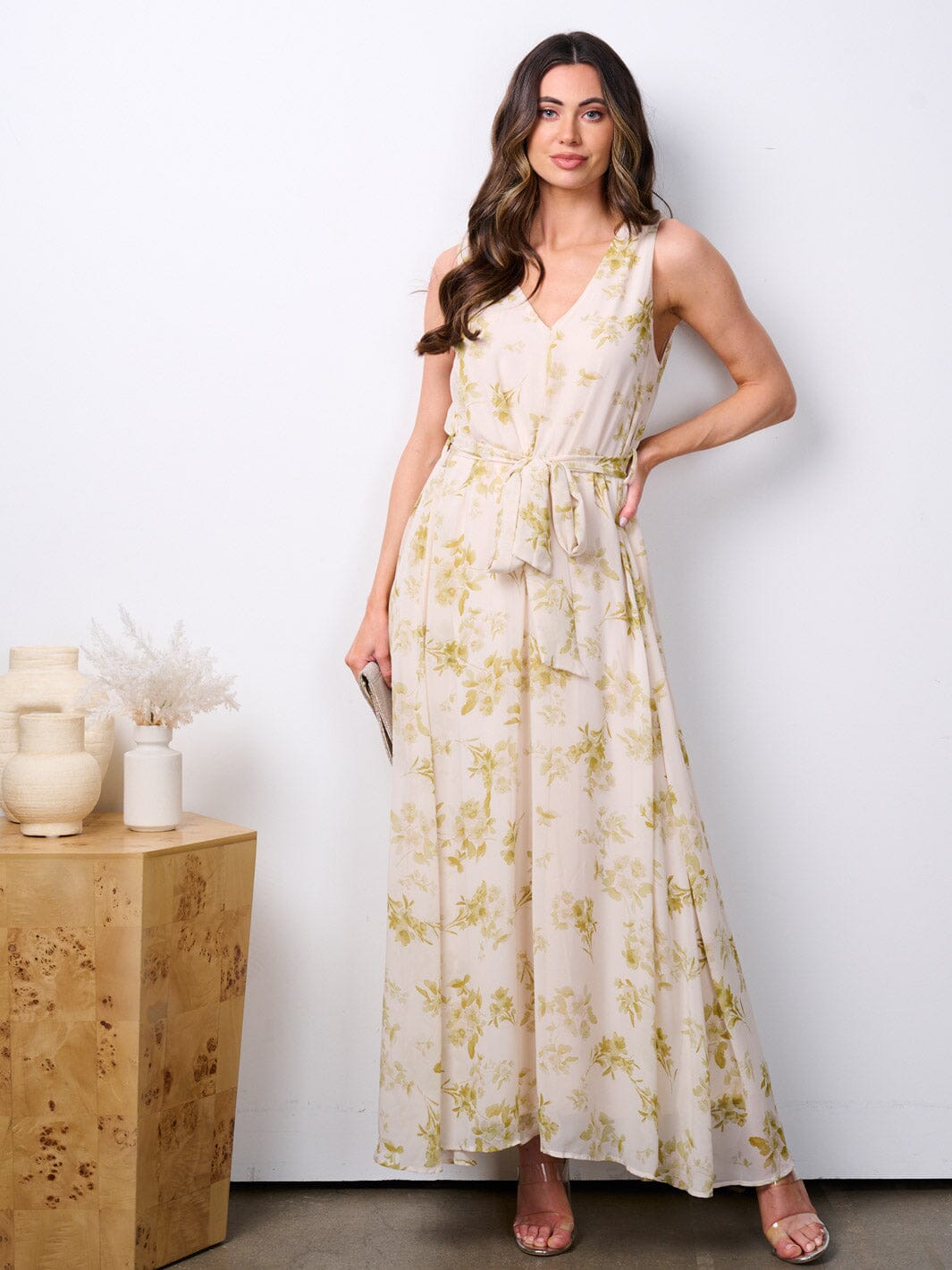 WOMEN'S SLEEVELESS V-NECK SELF TIE FLORAL MAXI DRESS