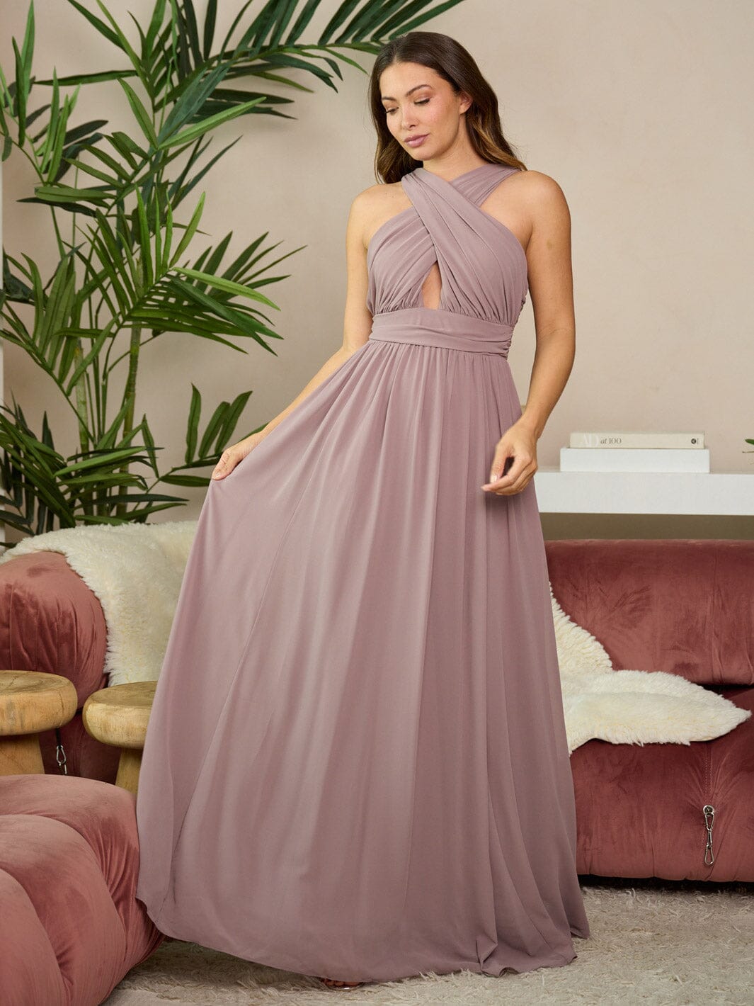 WOMEN'S SLEEVELESS FRONT CUT OUT HALTER NECK MAXI DRESS