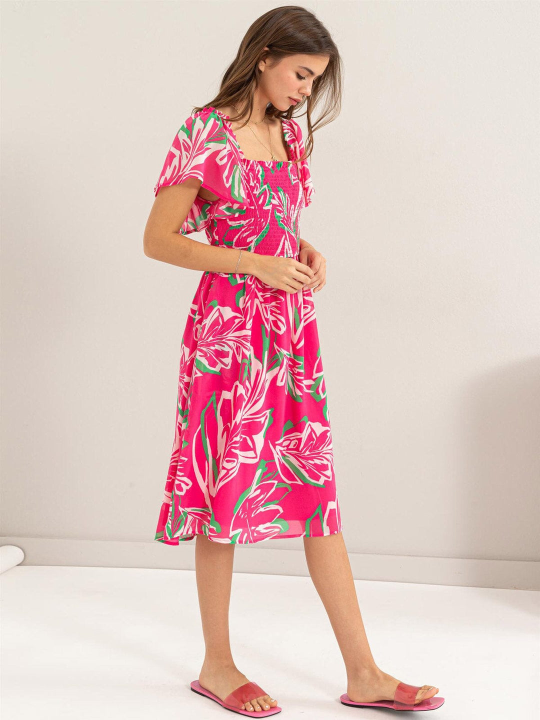 WOMEN'S SHORT SLEEVES SQUARE NECK SMOCK FLORAL MIDI DRESS