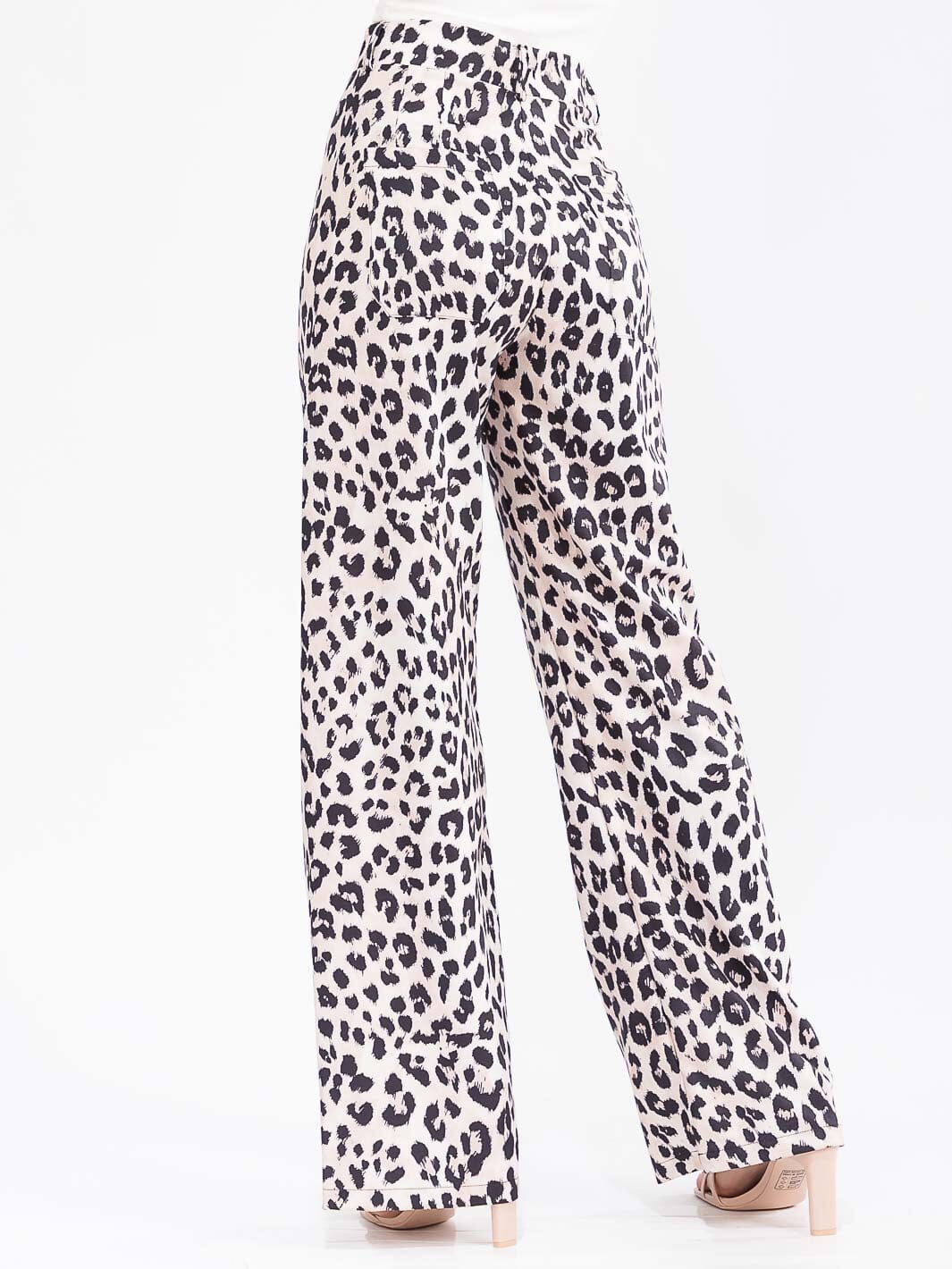 WOMEN'S BUTTON CLOSURE BACK POCKETS WIDE LEG ANIMAL PRINT PANTS