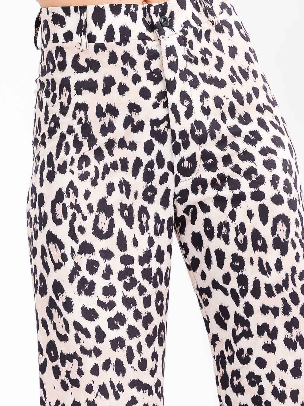 WOMEN'S BUTTON CLOSURE BACK POCKETS WIDE LEG ANIMAL PRINT PANTS