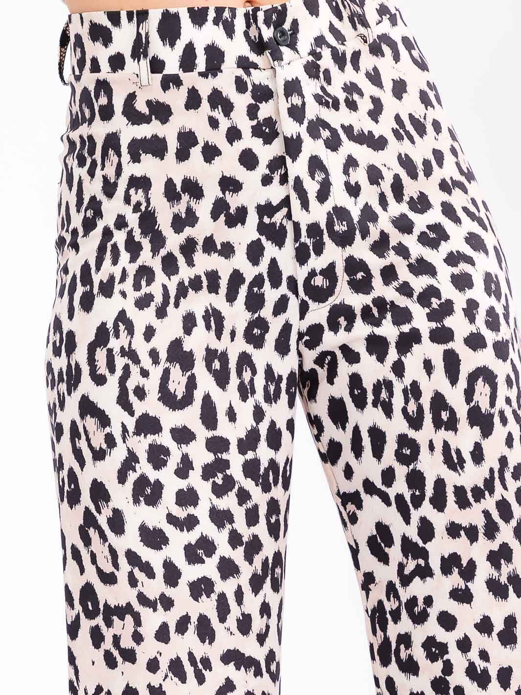 WOMEN'S BUTTON CLOSURE BACK POCKETS WIDE LEG ANIMAL PRINT PANTS