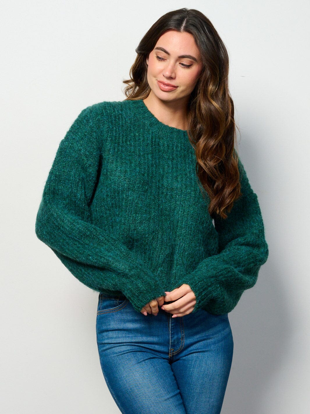 WOMEN'S LONG SLEEVE PULLOVER SWEATER