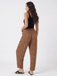 WOMEN'S ELASTIC WAIST FRONT POCKETS STRAIGHT LEG ANIMAL PRINT PANTS