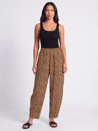 WOMEN'S ELASTIC WAIST FRONT POCKETS STRAIGHT LEG ANIMAL PRINT PANTS