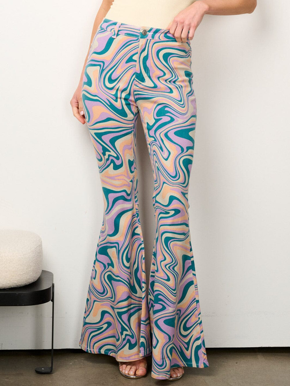WOMEN'S BUTTON CLOSURE COLORBLOCK BELL LEGS DENIM PANTS