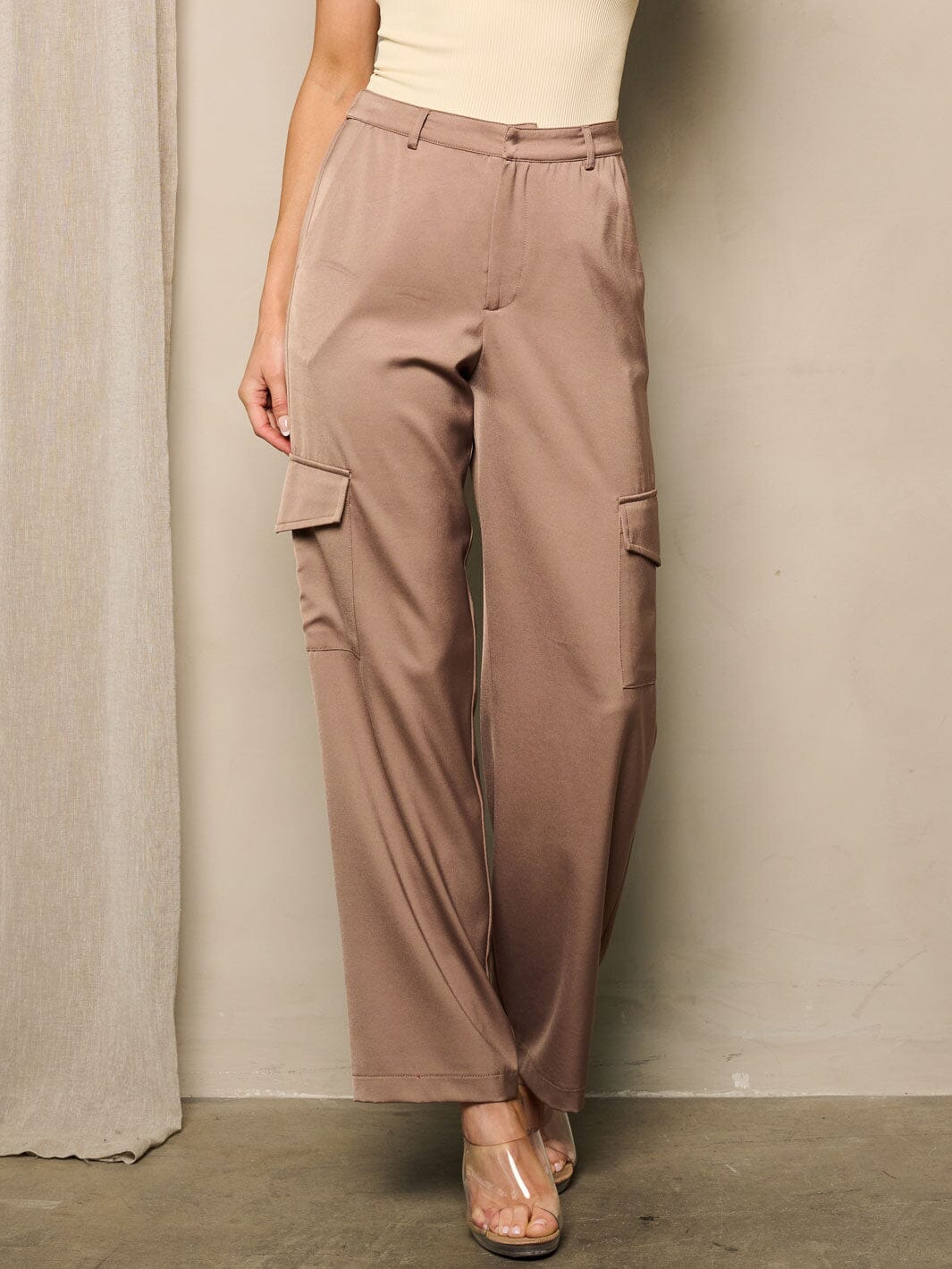 WOMEN'S BUTTON CLOSURE POCKETS STRAIGHT LEG PANTS