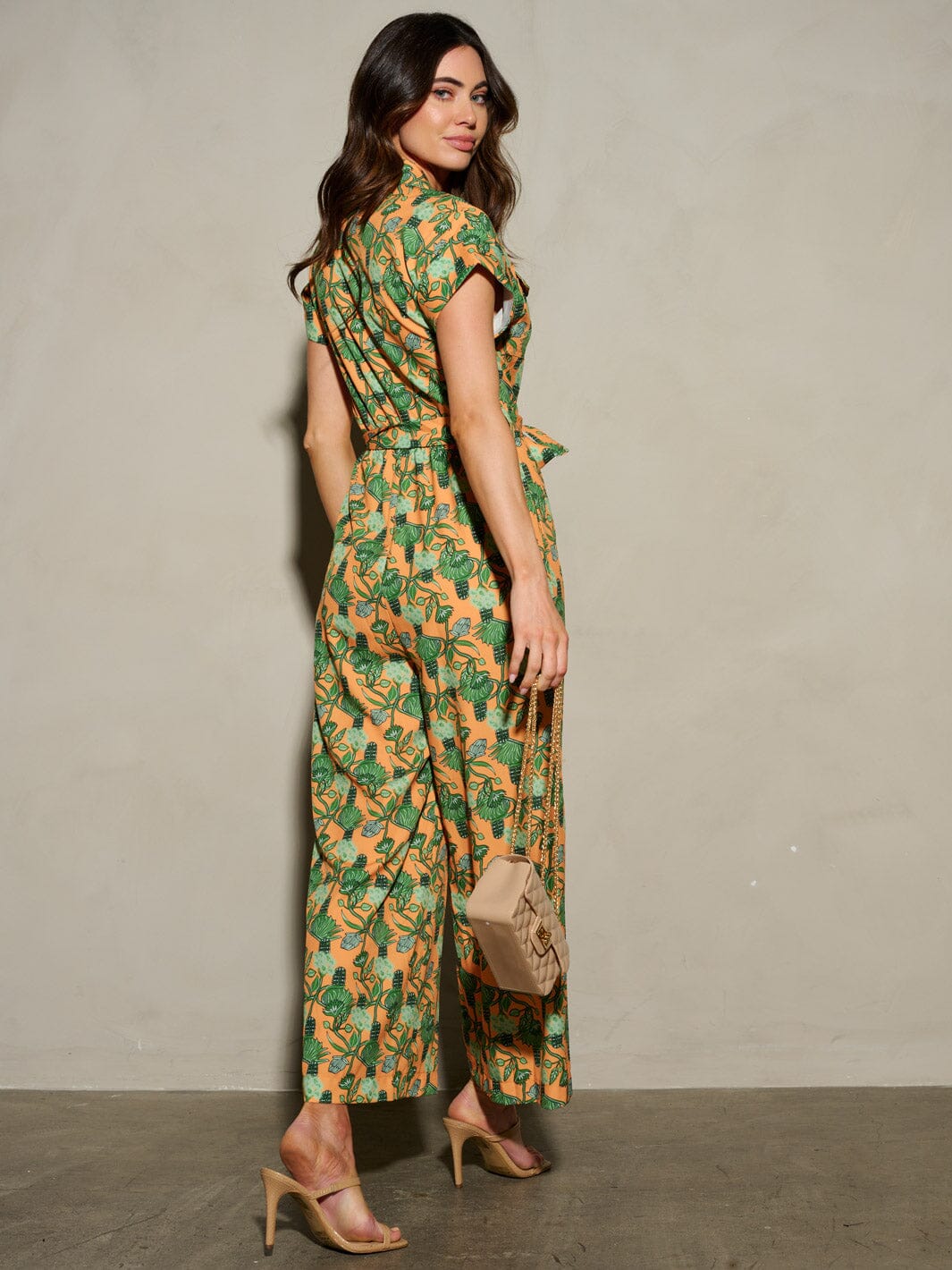 WOMEN'S SHORT SLEEVE SELF TIE FLORAL BUTTON UP JUMPSUIT