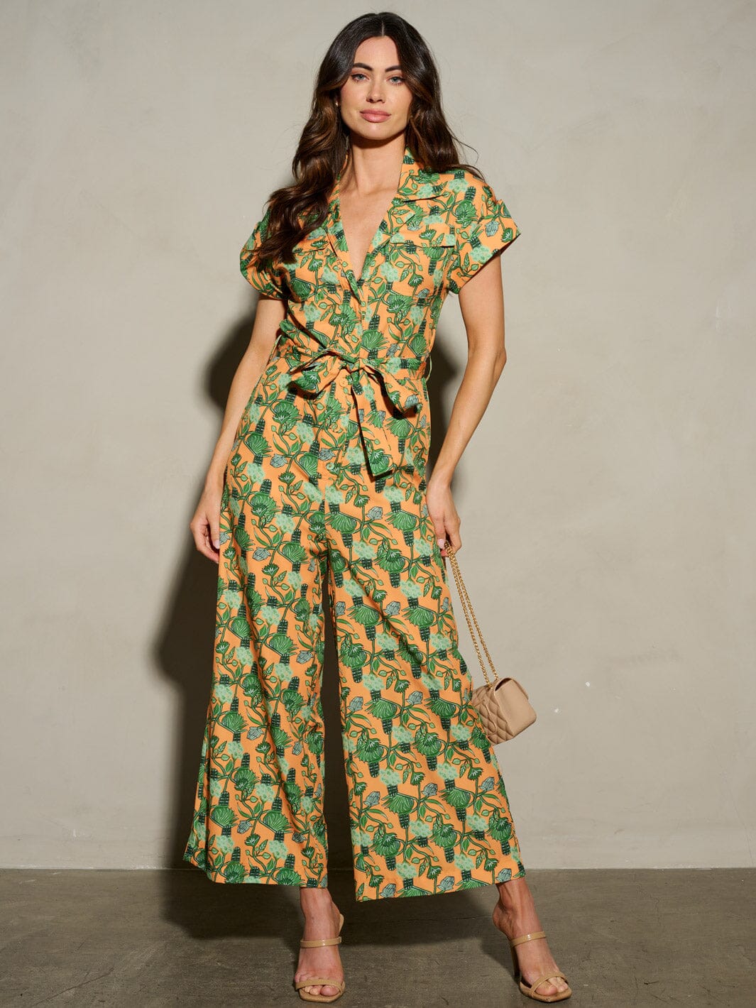 WOMEN'S SHORT SLEEVE SELF TIE FLORAL BUTTON UP JUMPSUIT