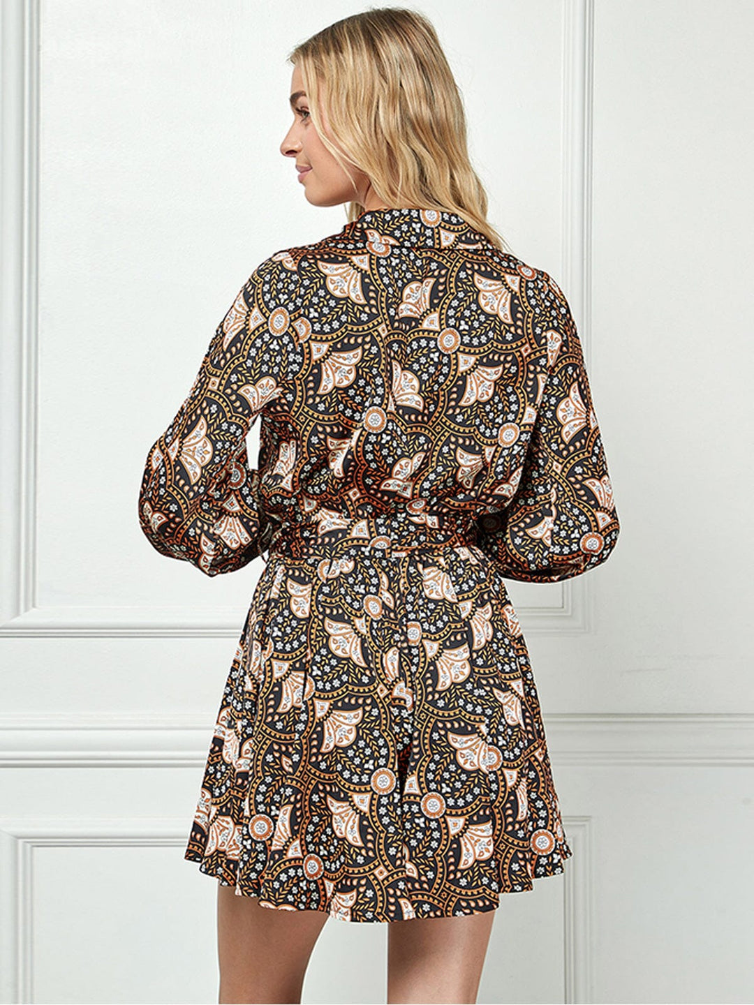 WOMEN'S LONG SLEEVE V-NECK SELF TIE PRINTED ROMPER