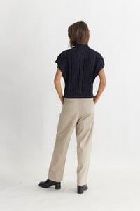 WOMEN'S BUTTON CLOSURE POCKETS STRAIGHT LEG PANTS