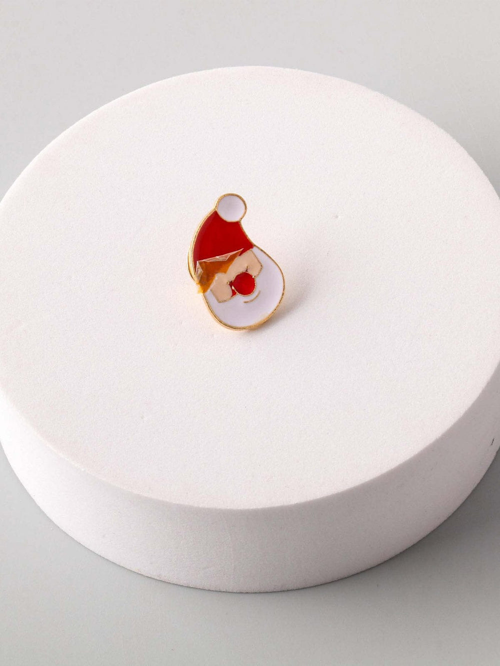 ASSORTED HOLIDAY PENDANT BUTTON PINS