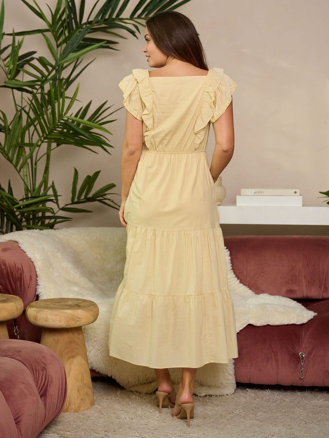 WOMEN'S SHORT RUFFLE SLEEVE TIERED CROCHET DETAILED MAXI DRESS