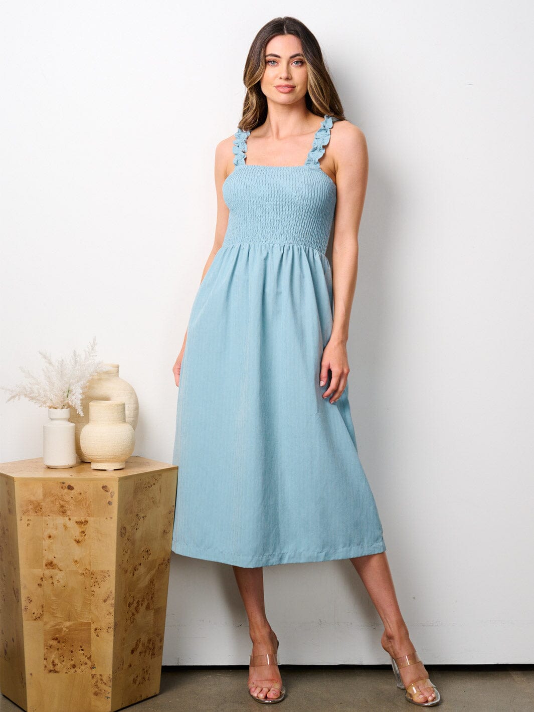 WOMEN'S SLEEVELESS POCKETS SMOCK MIDI DRESS