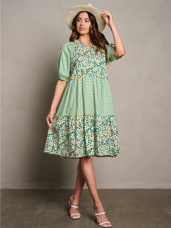 WOMEN'S SHORT SLEEVE POCKETS V-NECK FLORAL MIDI DRESS