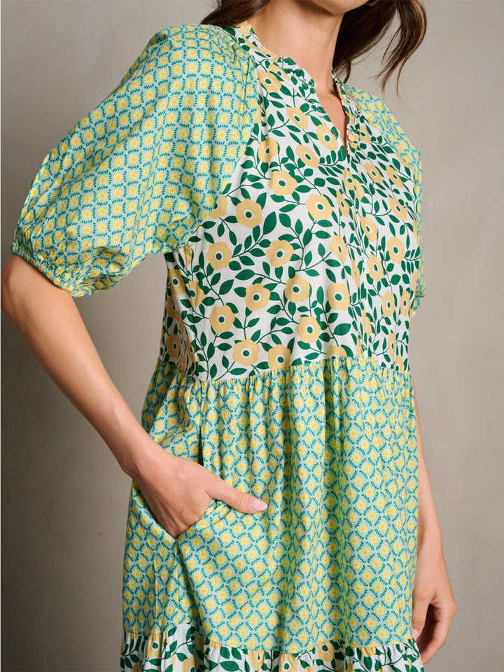 WOMEN'S SHORT SLEEVE POCKETS V-NECK FLORAL MIDI DRESS
