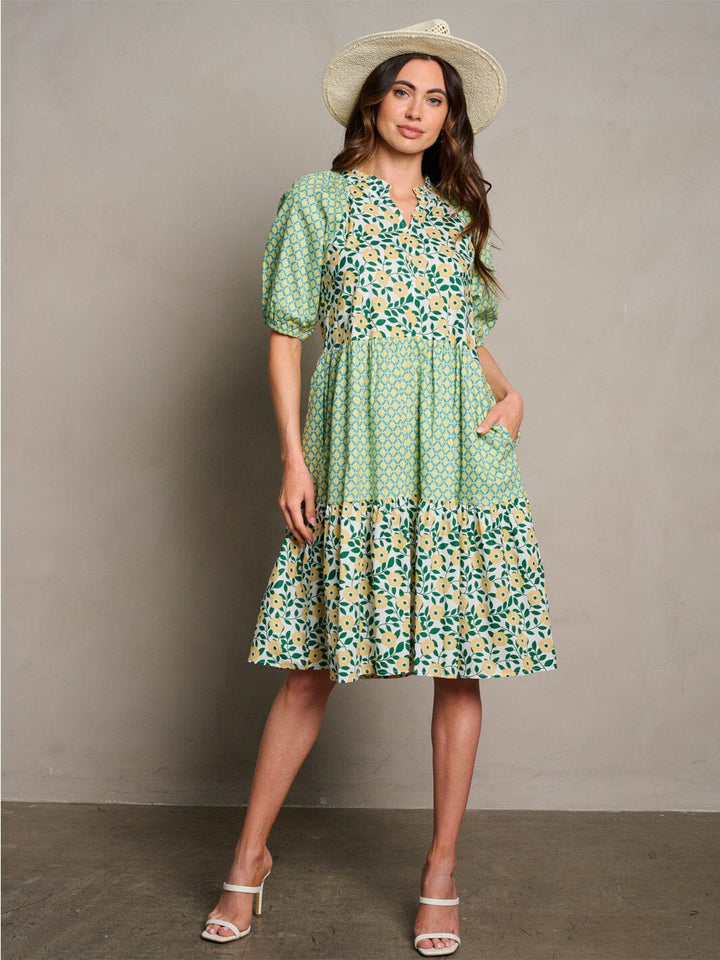 WOMEN'S SHORT SLEEVE POCKETS V-NECK FLORAL MIDI DRESS