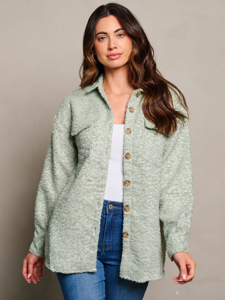 WOMEN'S LONG SLEEVE BUTTON CLOSURE POCKETS FUZZY DETAILED JACKET