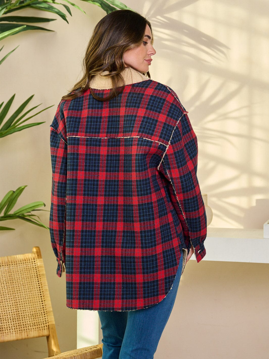 WOMEN'S LONG SLEEVE BUTTON CLOSURE SHERPA PLAID JACKET