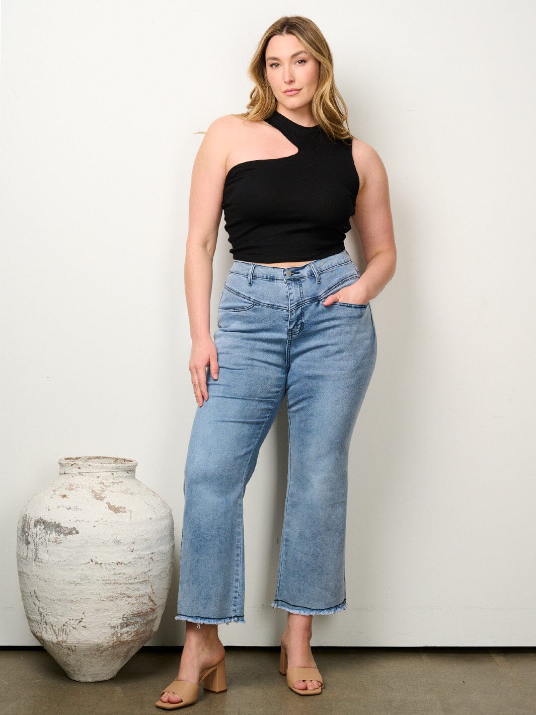PLUS SIZE BUTTON CLOSURE WIDE LEG DENIM PANTS