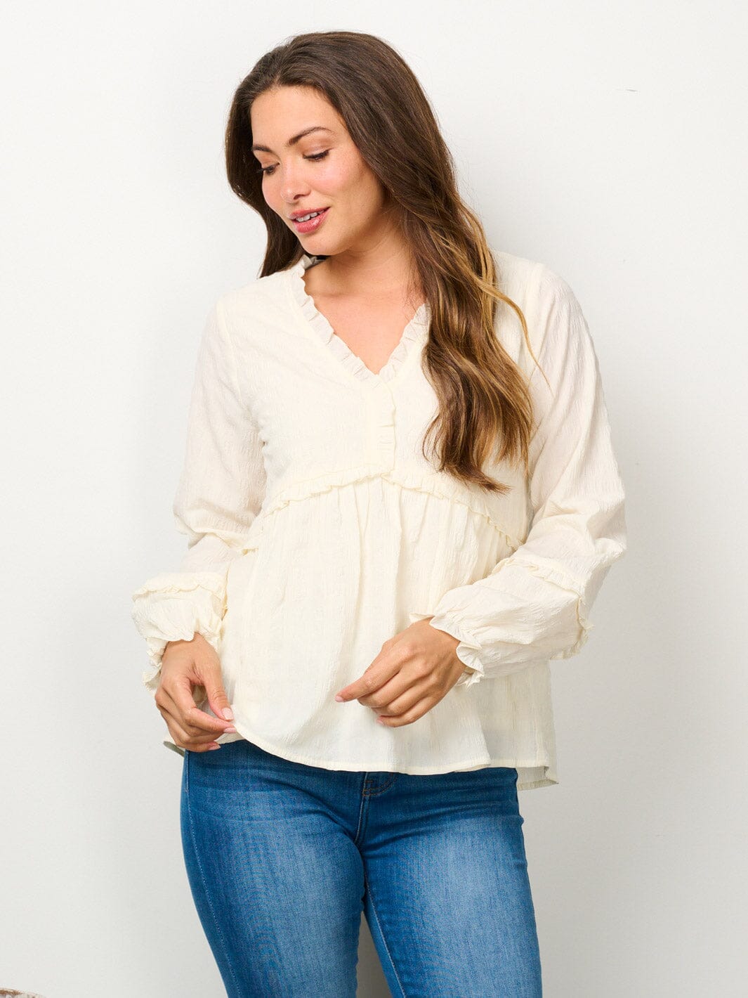 WOMEN'S LONG SLEEVE V-NECK RUFFLE BLOUSE TOP