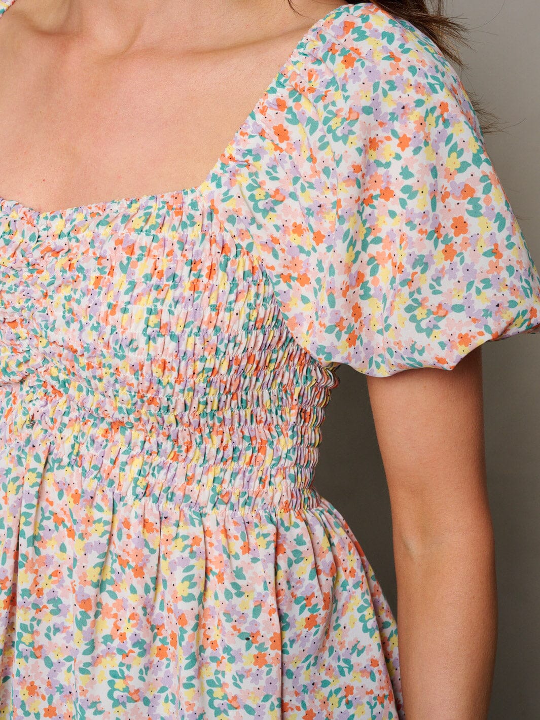 WOMEN'S SHORT SLEEVE SQUARE NECK SMOCK FLORAL TOP