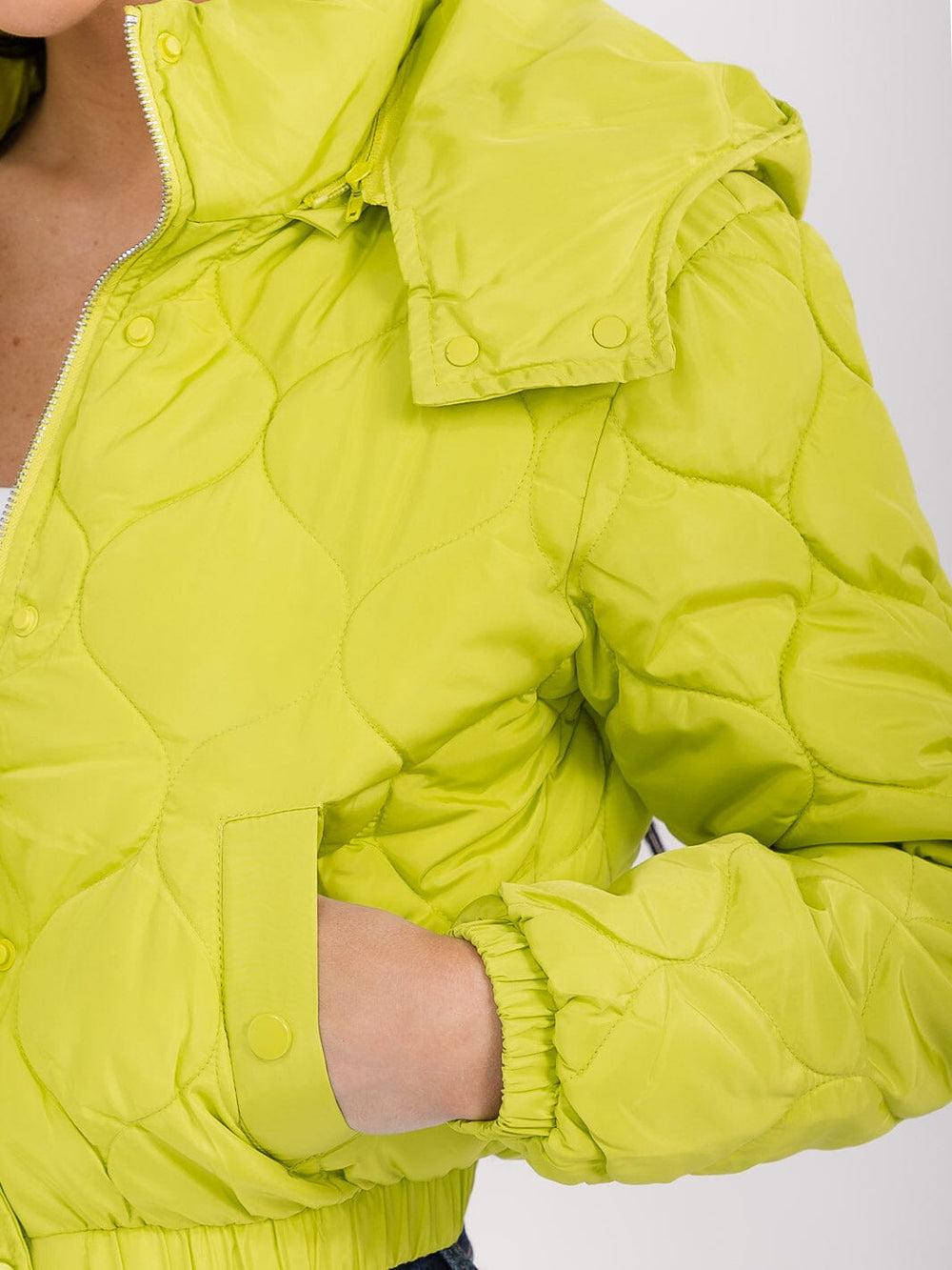 WOMEN'S LONG SLEEVE BUTTON CLOSURE FRONT POCKETS HOODED PUFFER JACKET