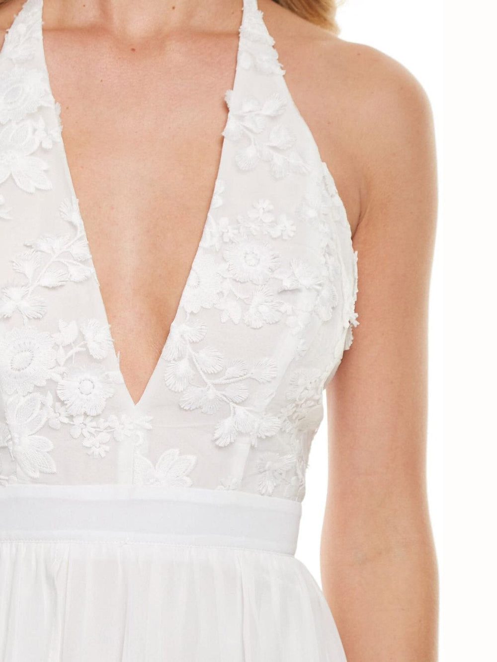 WOMEN'S SLEEVELESS V-NECK DETAILED MAXI DRESS