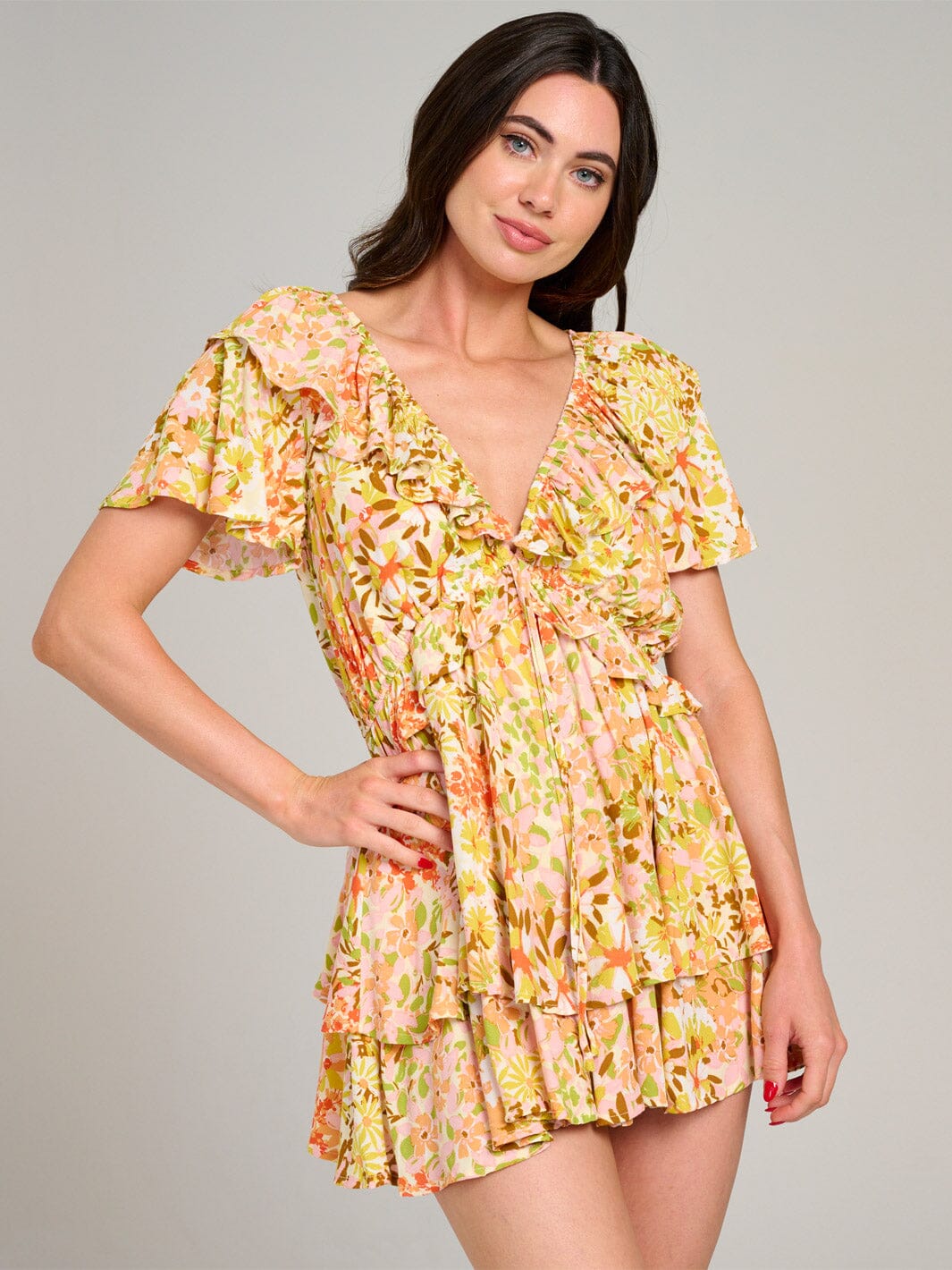 WOMEN'S SHORT SLEEVE V-NECK RUFFLE TIERED FLORAL ROMPER