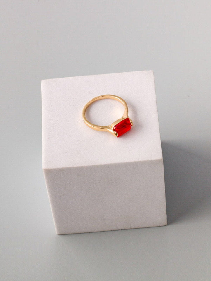 WOMEN'S ASSORTED COLORS STONE RINGS